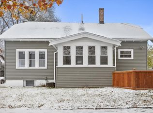 3530 W Park Hill Ave, Milwaukee, WI 53208