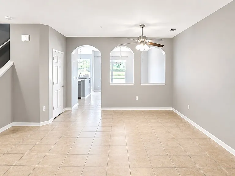 3696 Parkridge Cir #26-105 — Photo 2