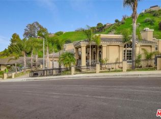3966 S Cloverdale Ave, Los Angeles, CA 90008