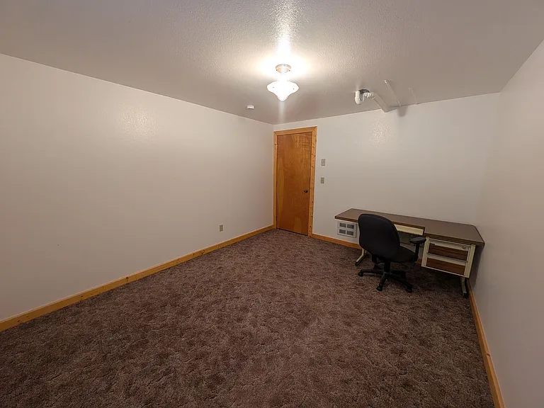 31 Elmes Dr — Photo 27