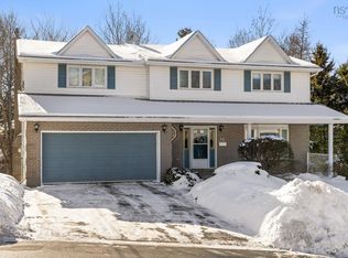 15 Appian Way, Dartmouth, NS B2X 3G2