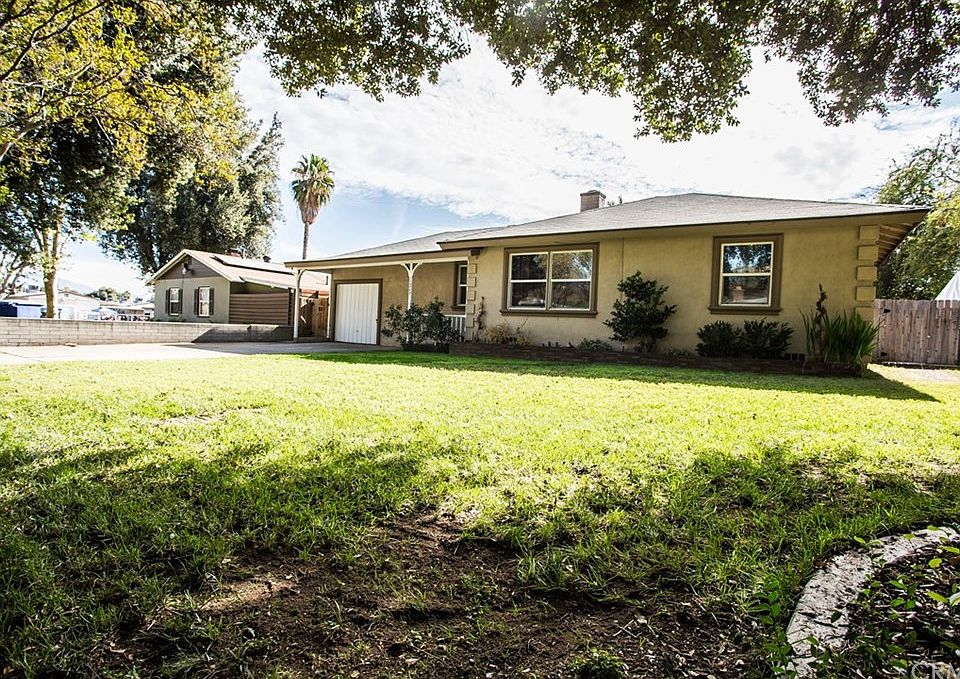 1st image of 1269 Oakwood Dr