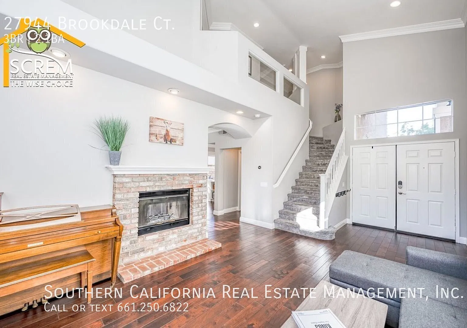 Three Bedroom Home with Bonus Room and Solar in Valencia — Photo 4