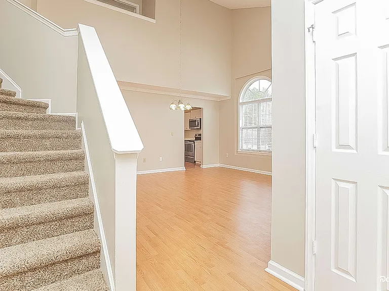 301 Mount Olive Dr — Photo 6