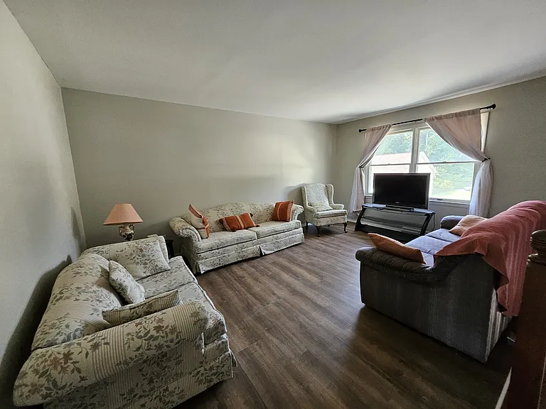 Fernwood Ct — Photo 11