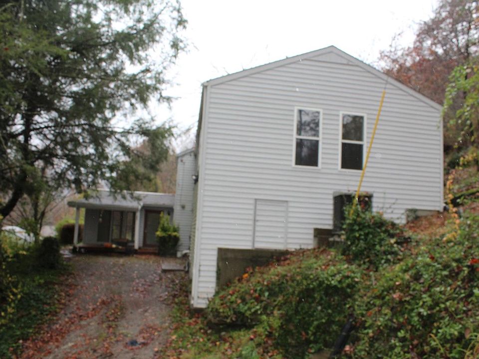 1st image of 64 Hill Dr