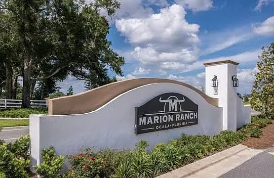 3 bed, 2.0 bath, 1263 sqft, $1,850 — Photo 2