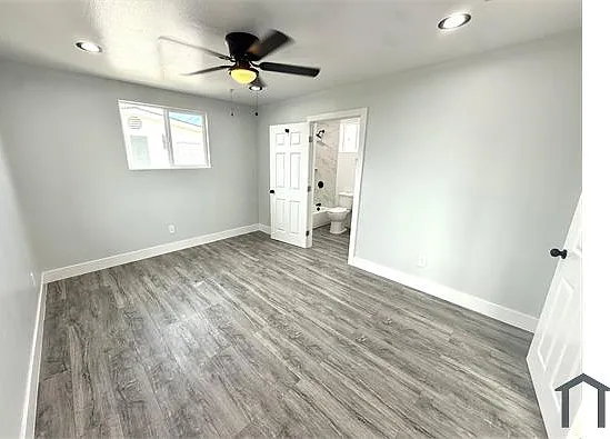 10919 Anzac Ave — Photo 10