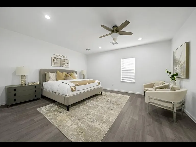 304 Milby St #1 — Photo 10