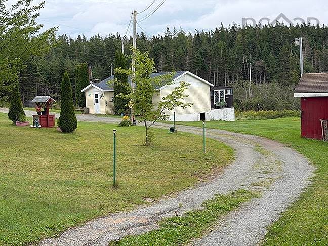 10th image of 66 Richards Pond Rd