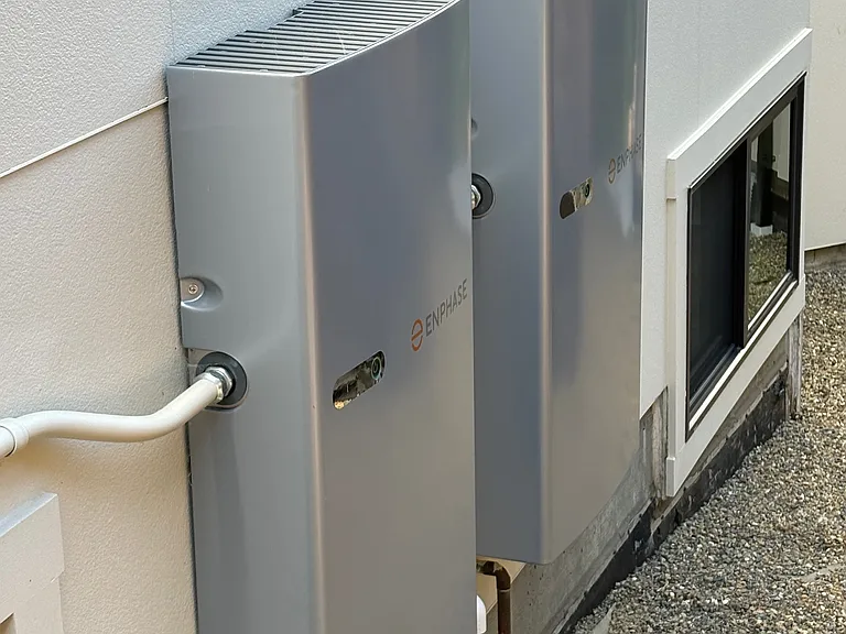 Solar Battery Backup