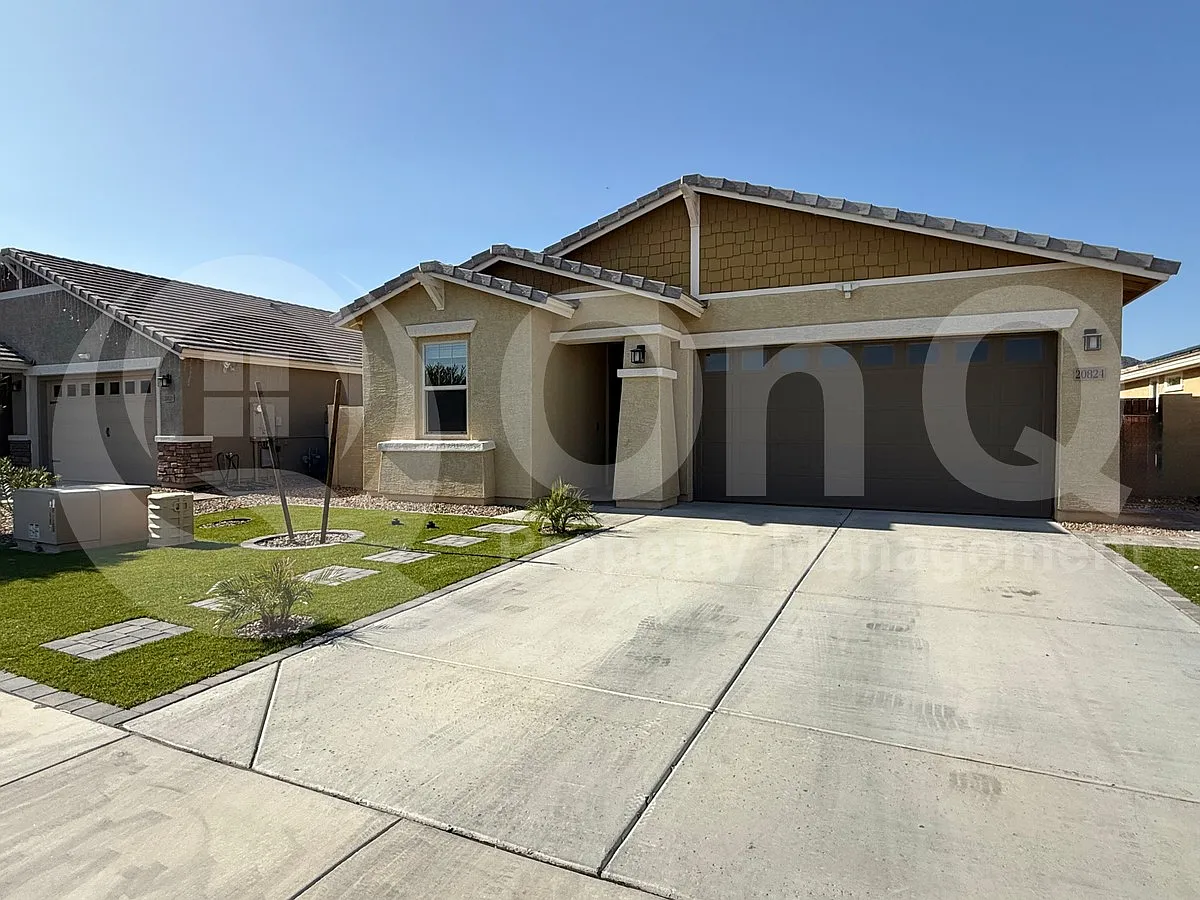 4 bed, 3.0 bath, 1970 sqft, $2,499 — Photo 2