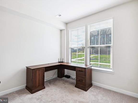 4th image of 7219 Sprouse Court Gln