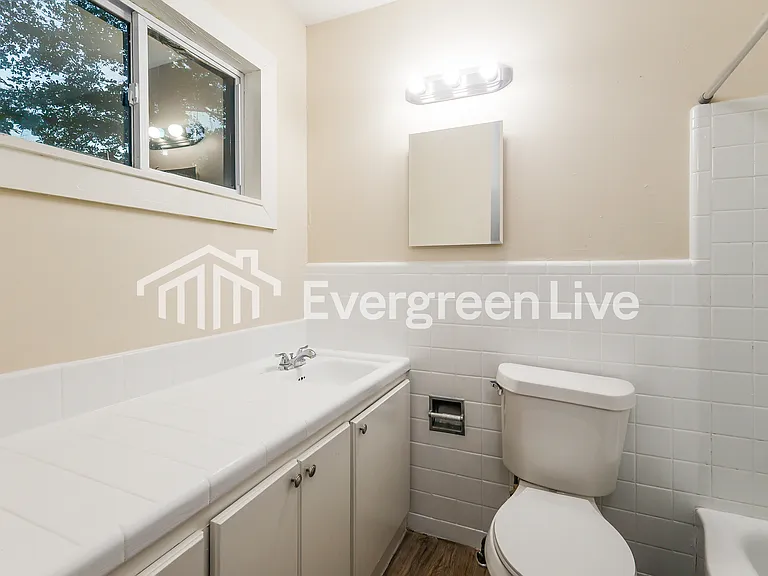 5574 Hartsdale Dr — Photo 12