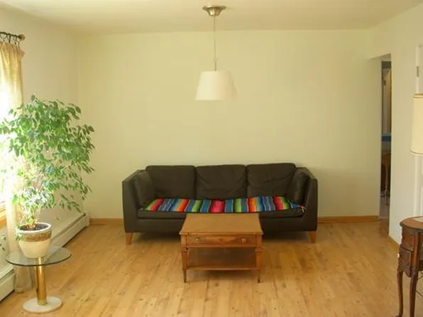 1127 Erie St APT 1C, Oak Park, IL 60302