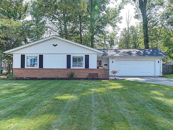 3rd image of 28625 Spruce Dr