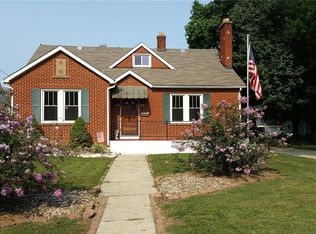 1810 Zschokke St, Highland, IL