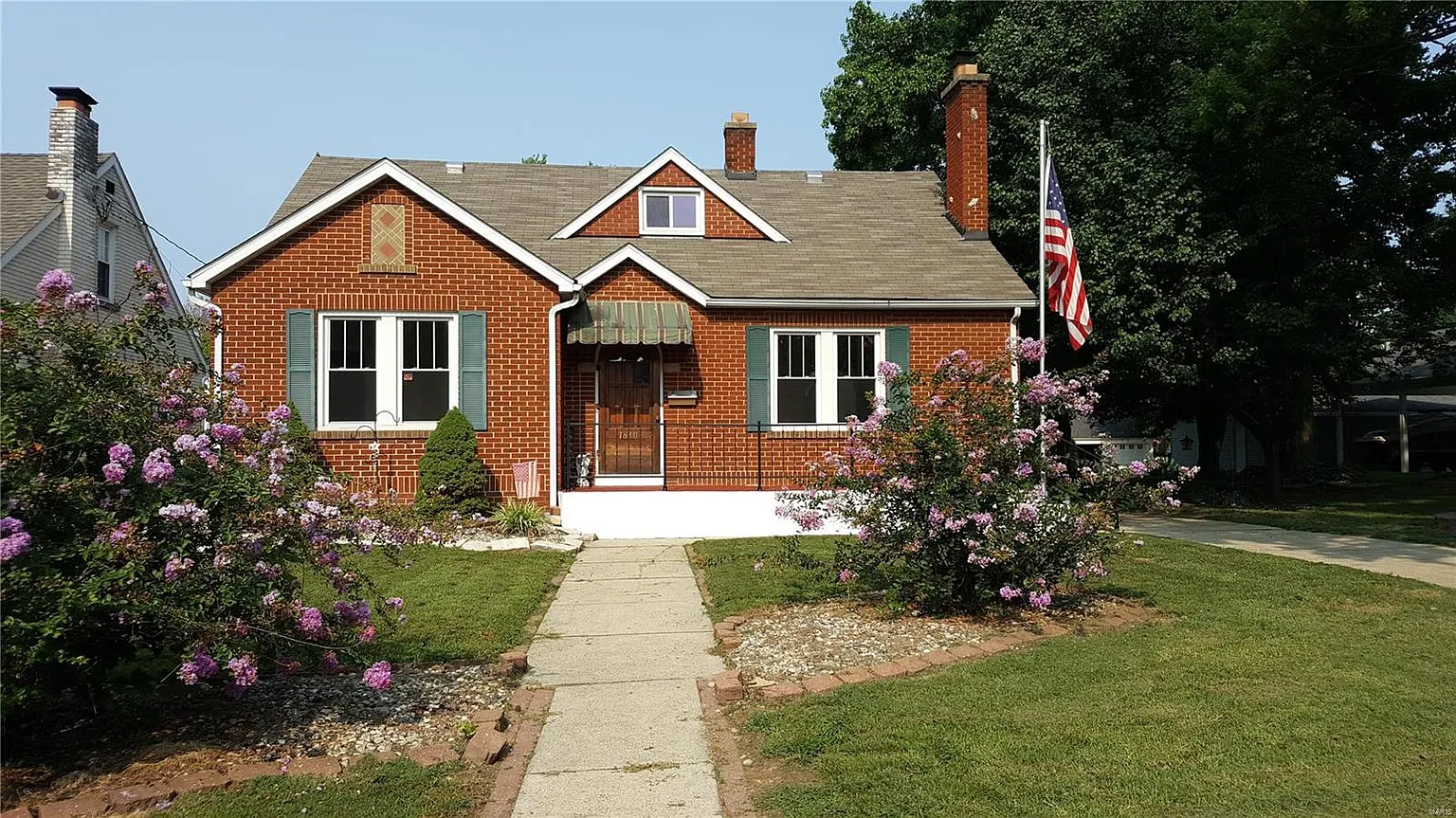 1810 Zschokke St photo 1