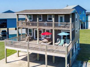 821 Salt Cedar Ln, Pt Bolivar, TX 77650