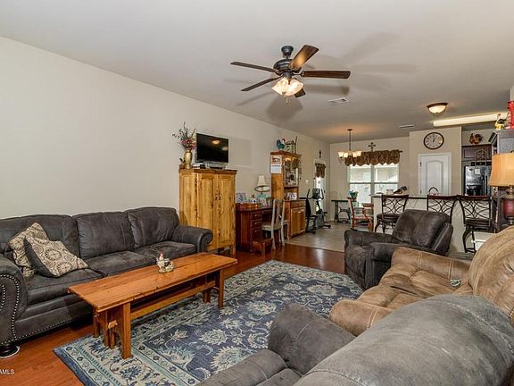 2nd image of 200 Elwick Dr