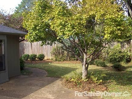 3rd image of 1620 Hollow Ln
