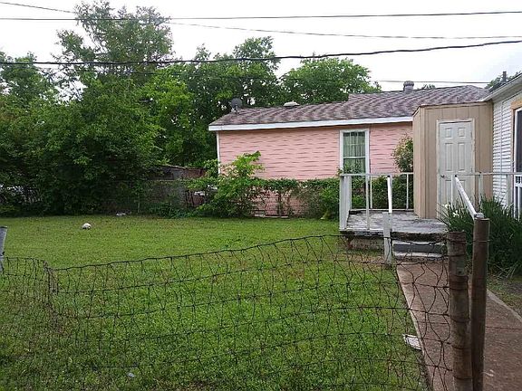 3rd image of 1610 E Missouri Ave
