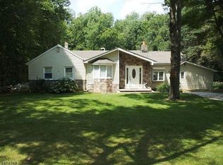 1043 Mount Benevolence Rd, Newton, NJ 07860