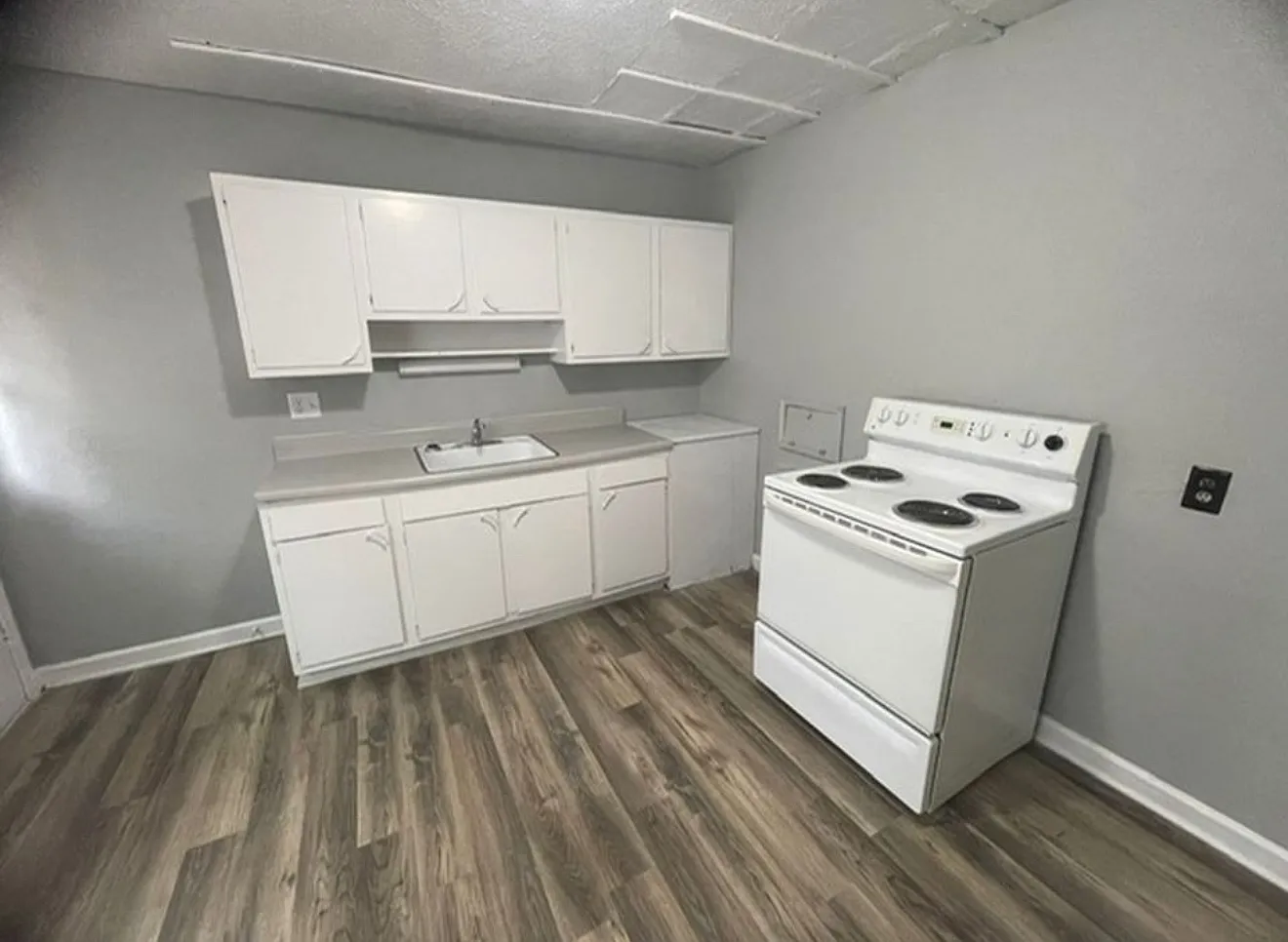 Conley Apartments — Photo 3