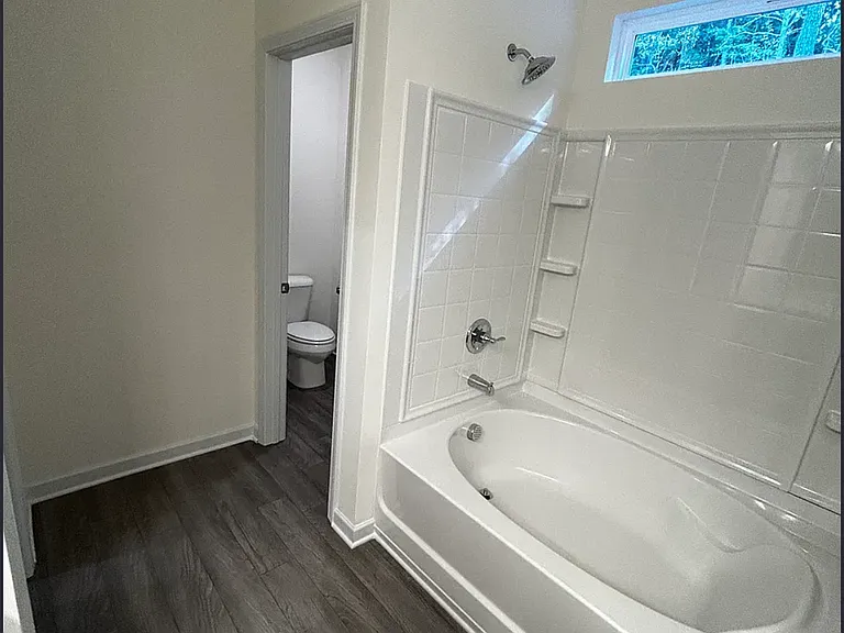 1400 Kammi St — Photo 4