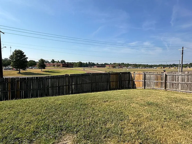 2525 Baird Dr — Photo 33