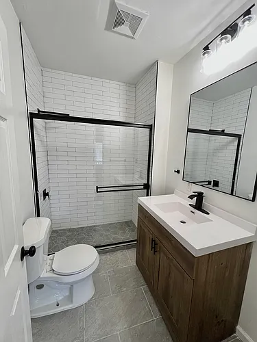 2852-2854 Lafayette Ave Photo 1