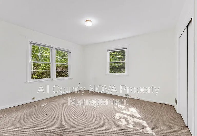 3160 Ravenwood Dr — Photo 25