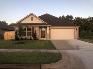 121 Carat Dr, Yukon, OK 73099