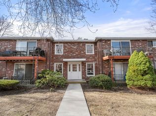 79 Fountain Ln APT 11, Weymouth, MA 02190
