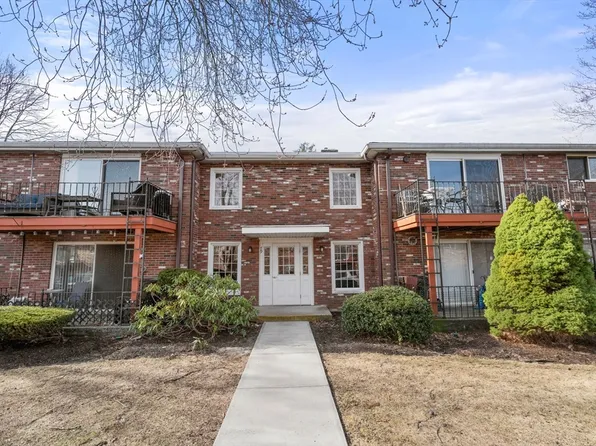 79 Fountain Ln APT 11, Weymouth, MA 02190
