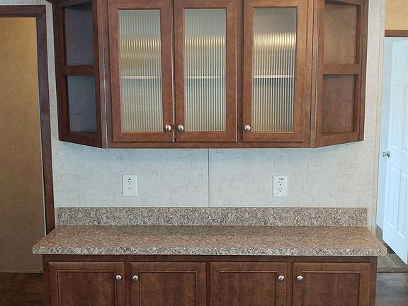 3rd image of 70 Apple Ln