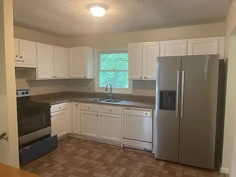 4365 Amy Rd — Photo 5