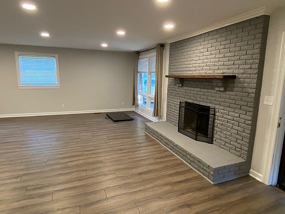 3rd image of 1217 Shiloh Dr