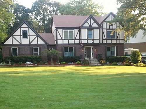 1st image of 3817 Southgate Dr