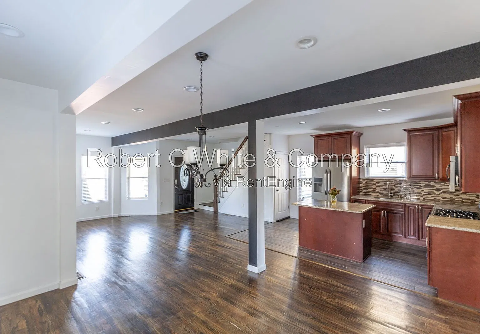 4 bed, 2.0 bath, $2,290 — Photo 4