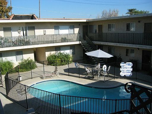 2nd image of 193 W Park Ave APT M