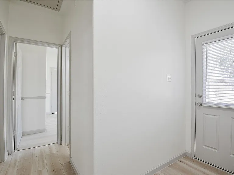 6627 Stonecross Creek Ln — Photo 16