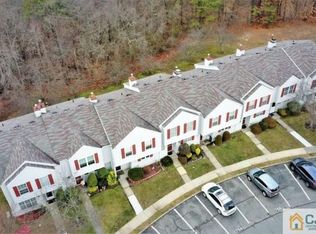 758 Darlington Dr #140, Old Bridge, NJ 08857