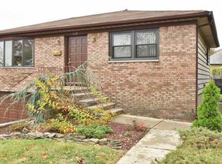 662 Ten Eyck Ave, Lyndhurst, NJ 07071