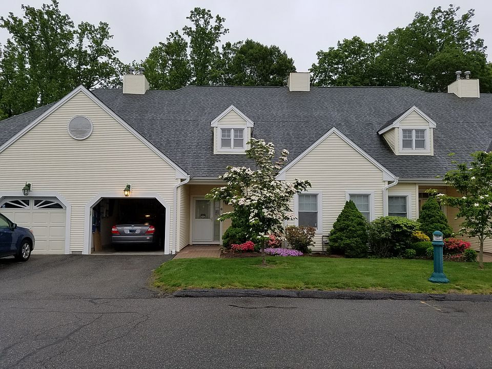1st image of 6 Southwick Ct N