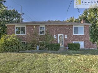 100 W Pawnee Ln, Gardner, KS 66030