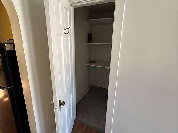 4th image of 426 E Benton St APT 1