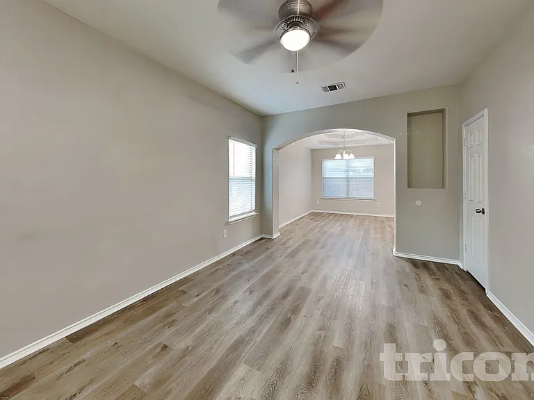 8210 Grissom Cir — Photo 3