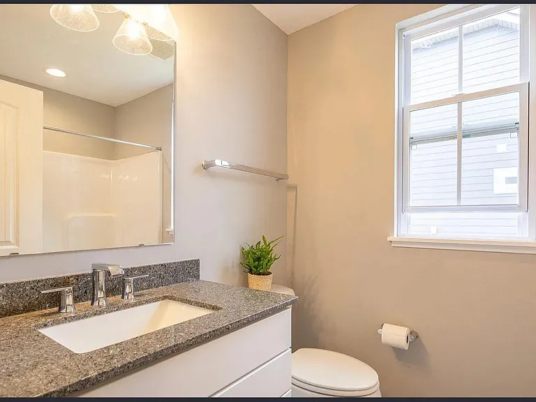 6837 Vail Ct — Photo 10