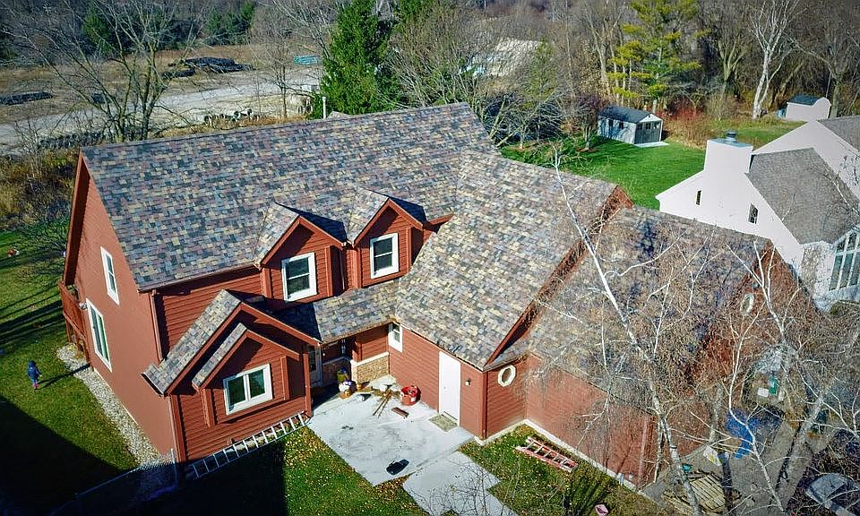2nd image of 540 Mary Knoll Ln
